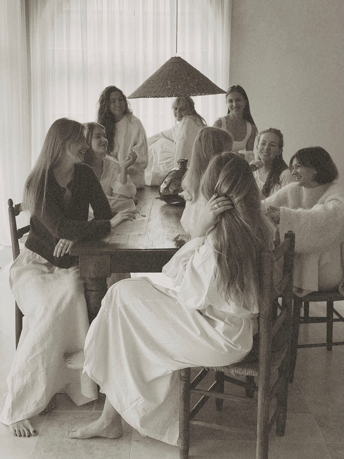 Moon in the 11th House: You Need People Who Feel Like Home