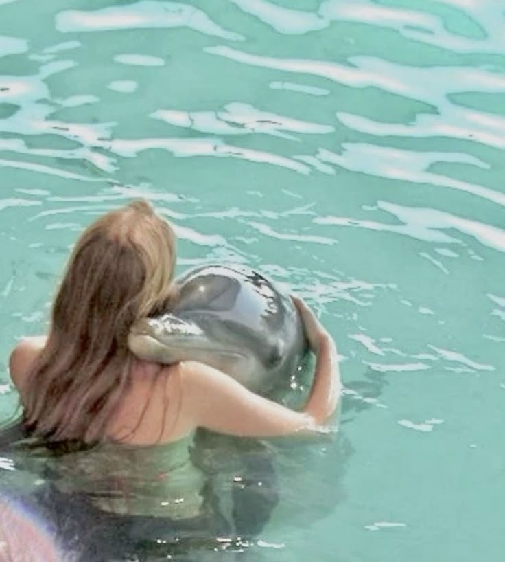 Moon in the 12th House: Too Sensitive for a Loud World